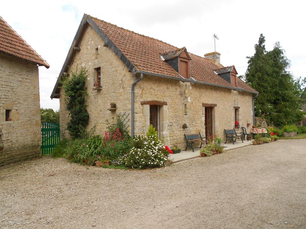 Sainte-Mère-Église Ferme Manoir La Fiere B&B 외부 사진